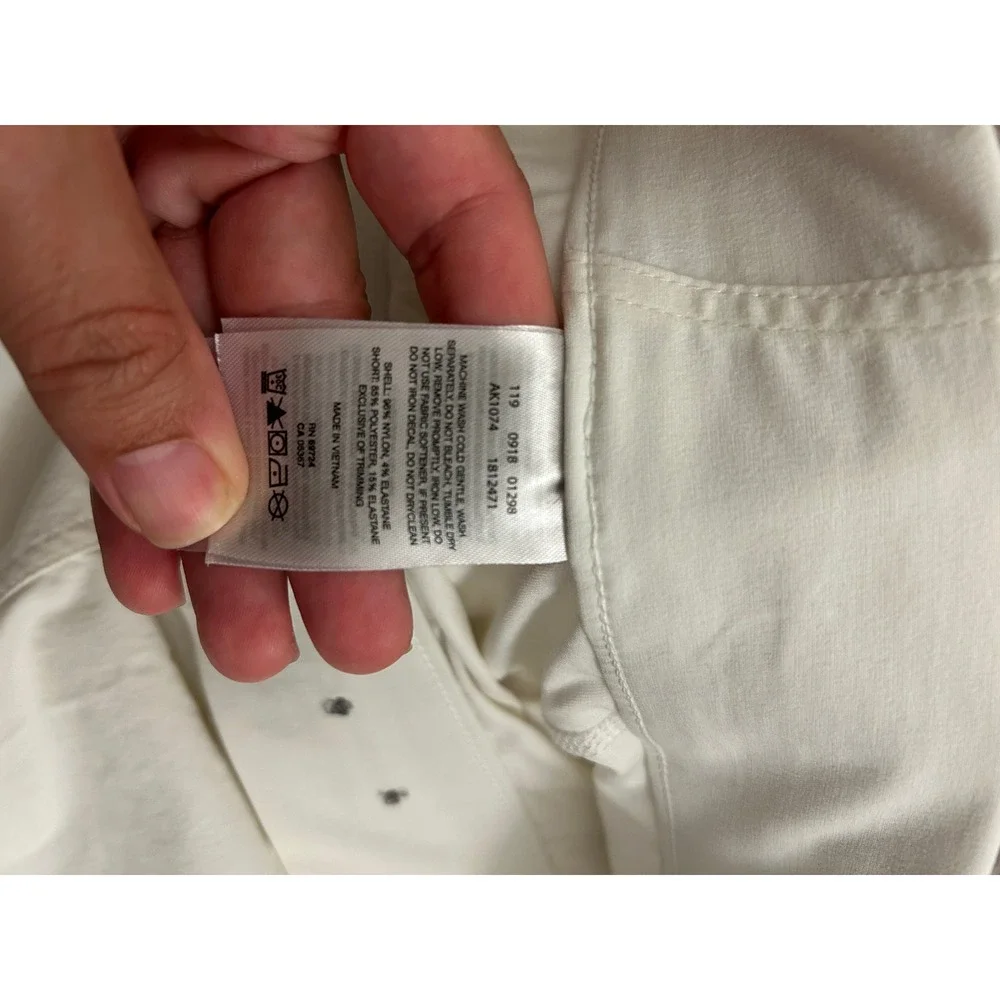 Columbia‎ Sexy Skort Womens XS Cream Good Omni-Shield Hiking Activewear AK1074